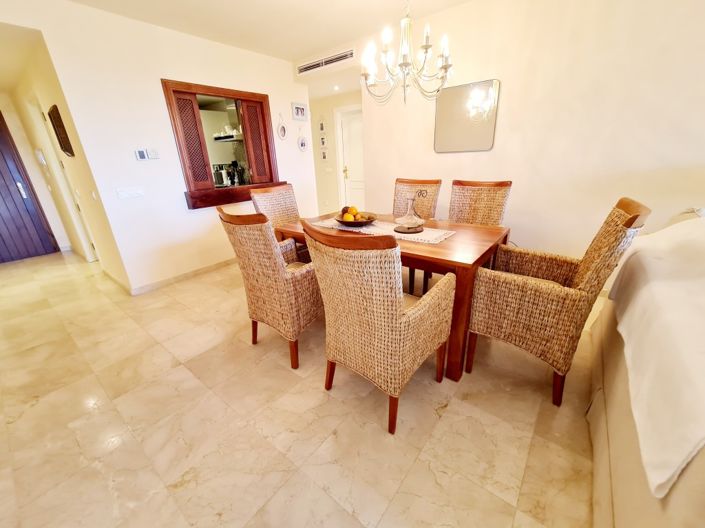 Image No.6-Appartement de 2 chambres à vendre à Estepona