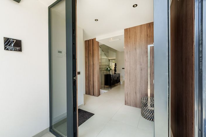 Image No.14-5 Bed Semi-Detached for sale