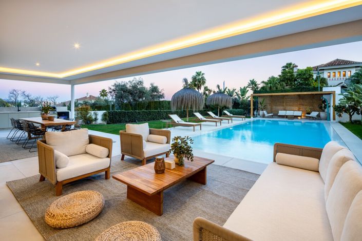Image No.27-5 Bed Villa for sale