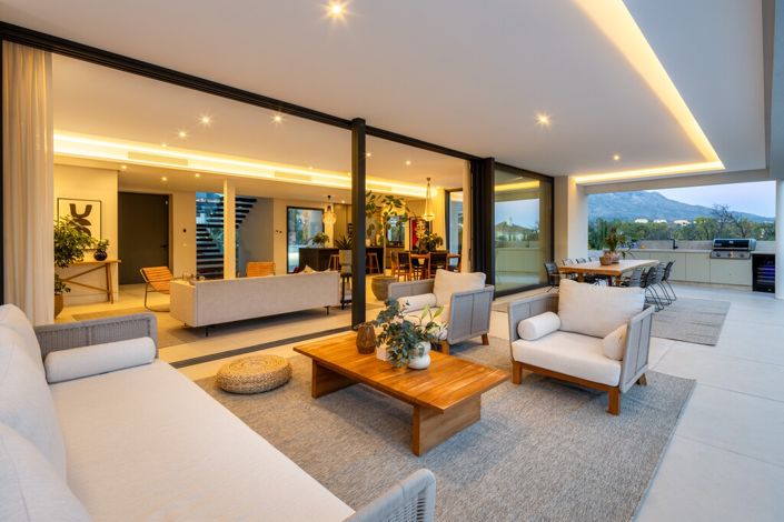 Image No.28-5 Bed Villa for sale