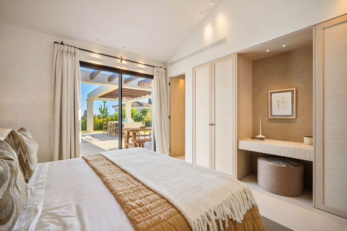 Image No.13-4 Bed Villa for sale