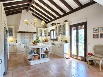 Kitchen  (3)