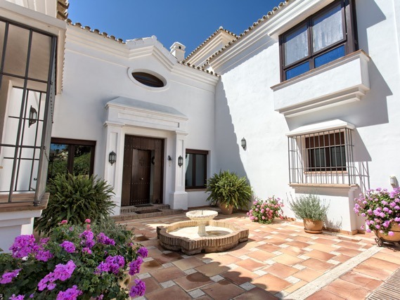 Image No.40-5 Bed Villa for sale