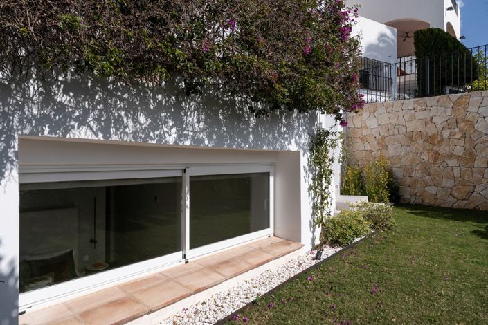 Image No.33-3 Bed Townhouse for sale