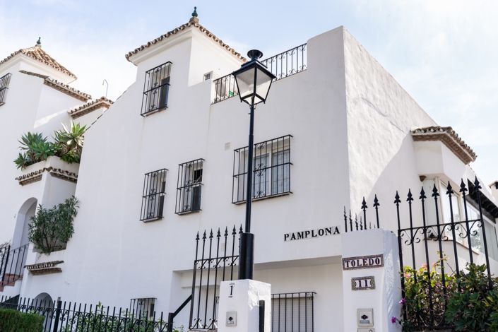 Image No.43-3 Bed Townhouse for sale