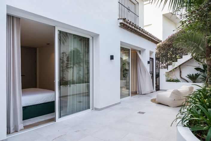 Image No.48-3 Bed Townhouse for sale