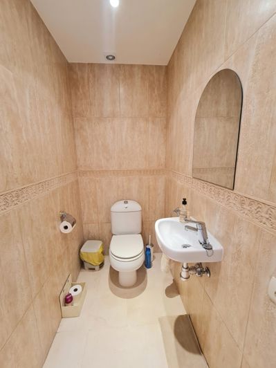 Image No.19-3 Bed Property for sale