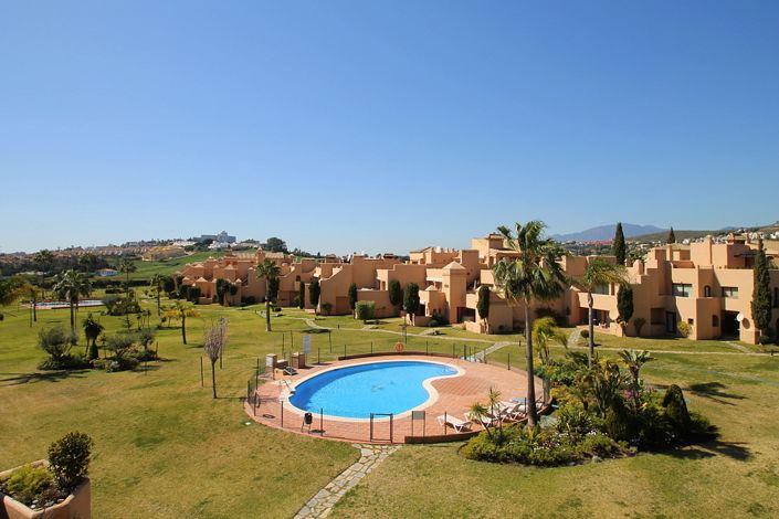 Image No.25-3 Bed Property for sale