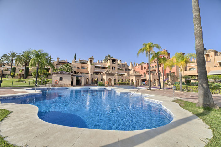 Image No.30-3 Bed Property for sale