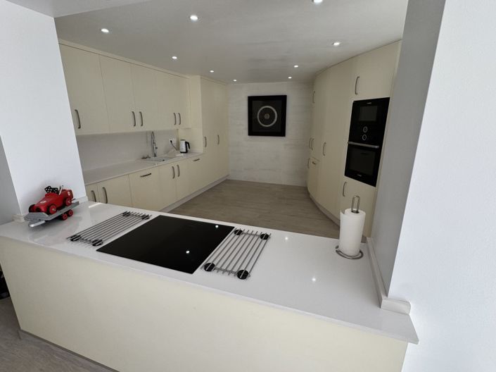 Image No.6-5 Bed Villa for sale