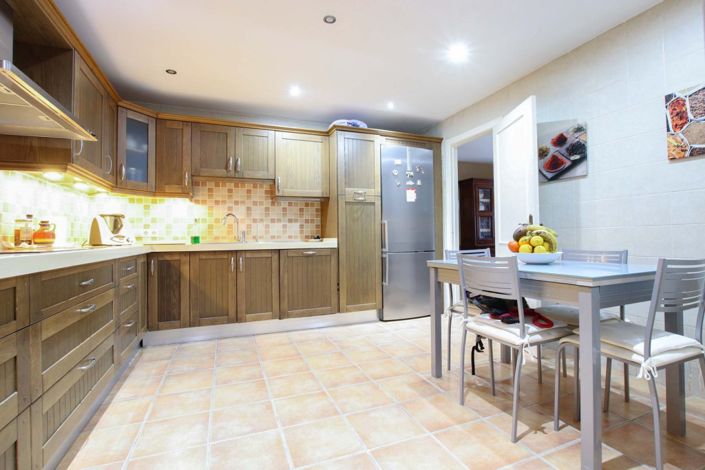 Image No.22-3 Bed Apartment for sale