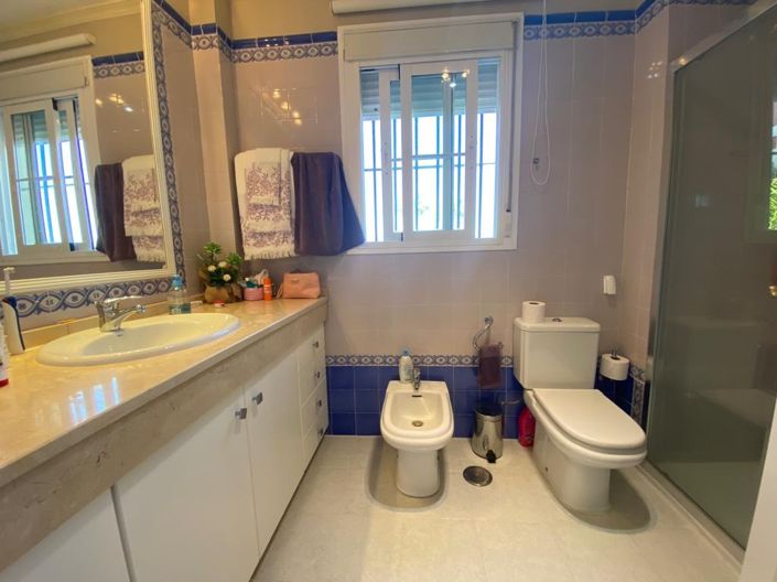 Image No.23-3 Bed Apartment for sale