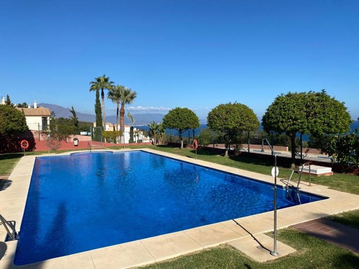 Image No.27-3 Bed Apartment for sale