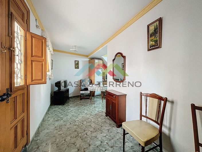 Image No.2-4 Bed Townhouse for sale
