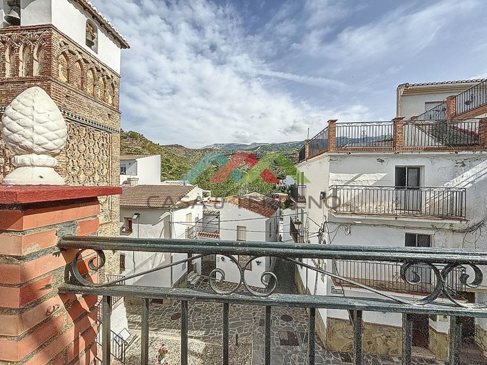 Image No.30-4 Bed Townhouse for sale