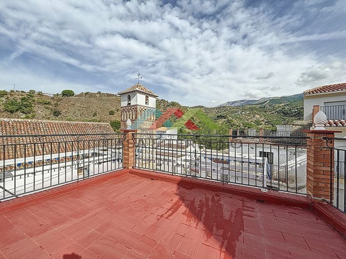 Image No.33-4 Bed Townhouse for sale