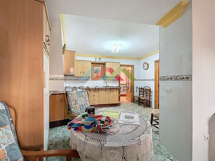 Image No.4-4 Bed Townhouse for sale