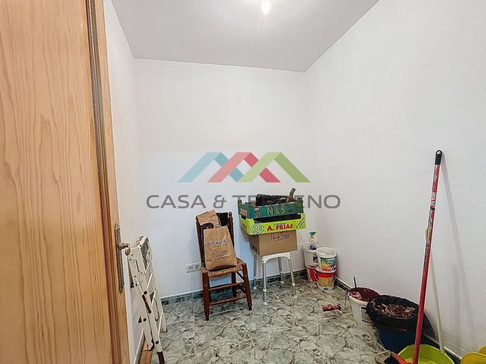 Image No.7-4 Bed Townhouse for sale
