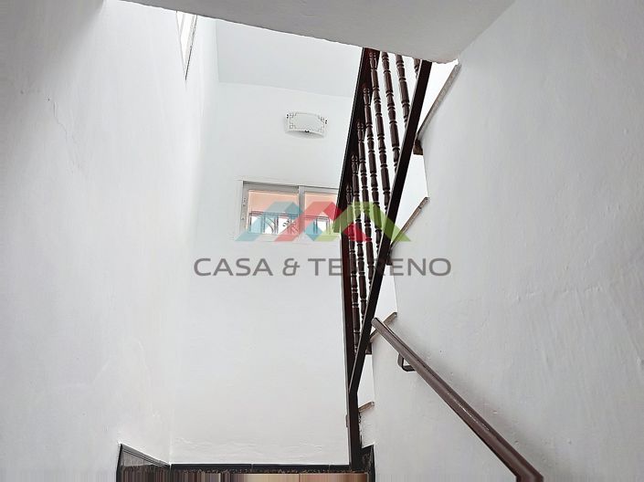 Image No.16-3 Bed Townhouse for sale