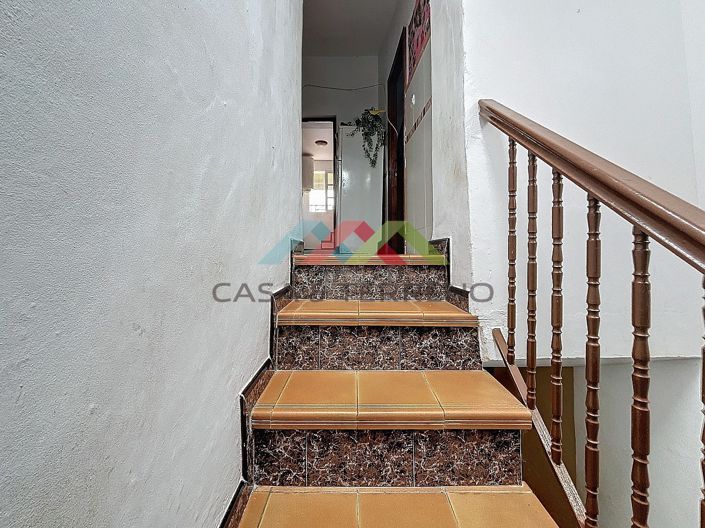 Image No.17-3 Bed Townhouse for sale