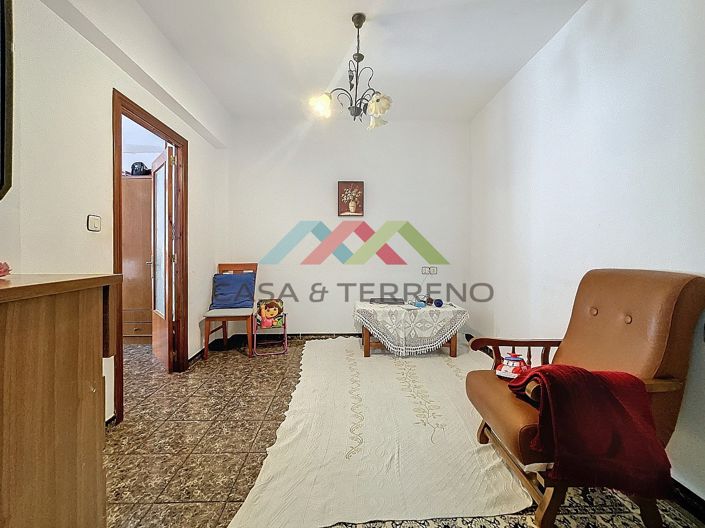 Image No.20-3 Bed Townhouse for sale