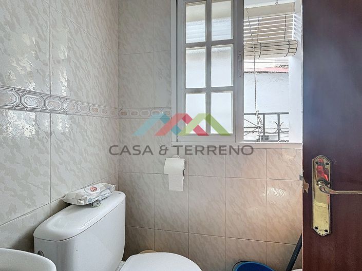 Image No.24-3 Bed Townhouse for sale