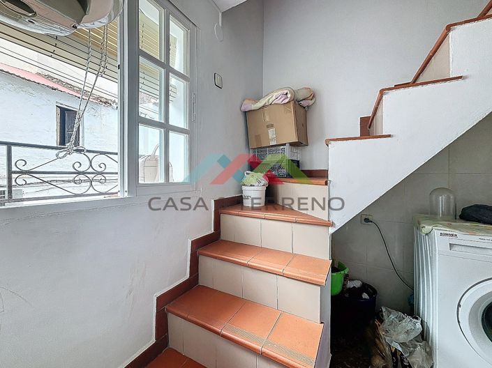 Image No.26-3 Bed Townhouse for sale