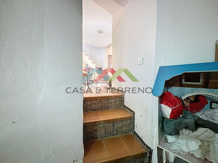 Image No.8-3 Bed Townhouse for sale