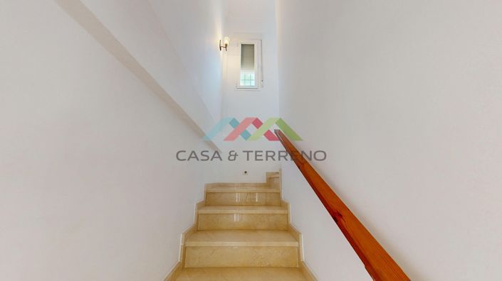 Image No.25-4 Bed Villa for sale