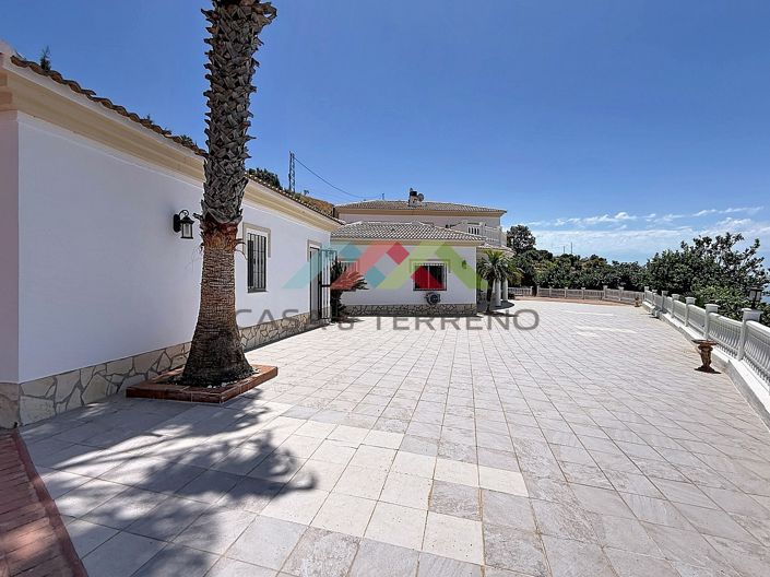 Image No.44-4 Bed Villa for sale