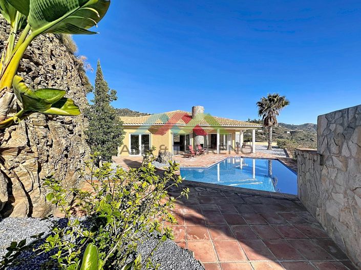 Image No.42-3 Bed Villa for sale