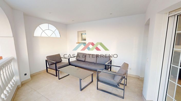 Image No.12-4 Bed Villa for sale