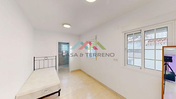 Image No.21-4 Bed Villa for sale