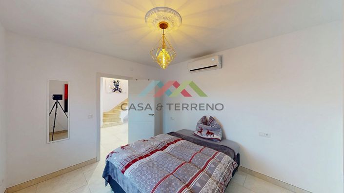 Image No.26-4 Bed Villa for sale