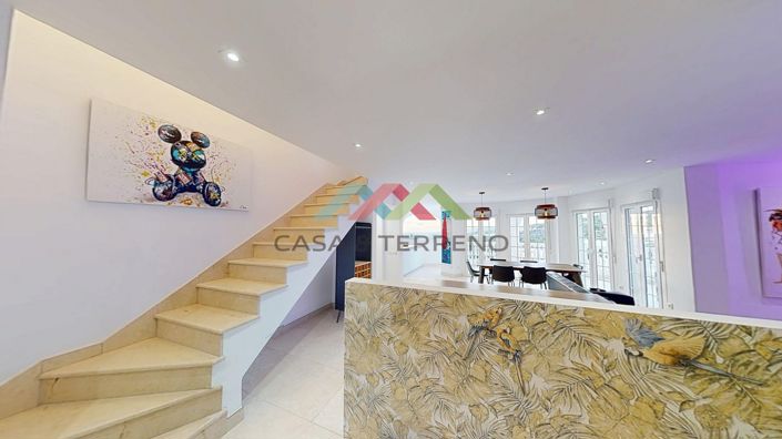 Image No.4-4 Bed Villa for sale