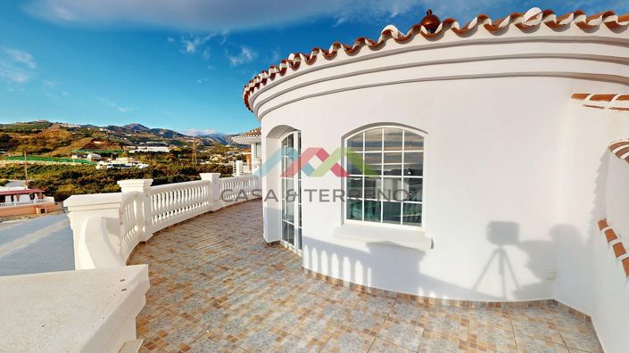 Image No.36-4 Bed Villa for sale
