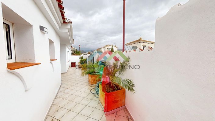 Image No.38-4 Bed Villa for sale