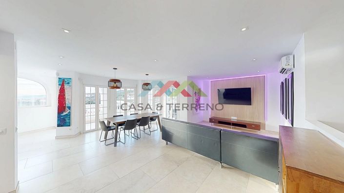 Image No.5-4 Bed Villa for sale