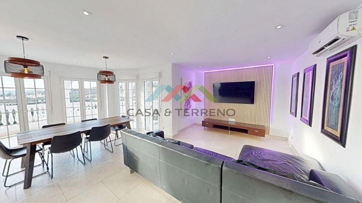 Image No.6-4 Bed Villa for sale
