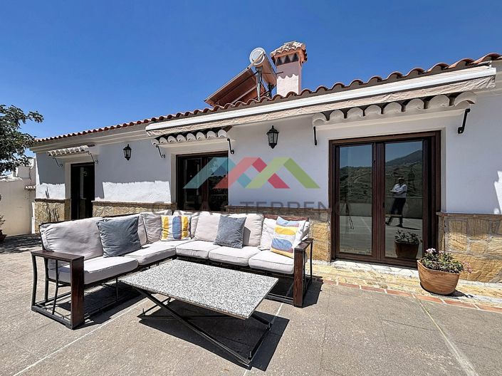 Image No.2-Villa de 3 chambres à vendre à Canillas de Aceituno