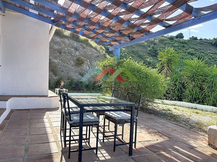 Image No.40-4 Bed Country House for sale