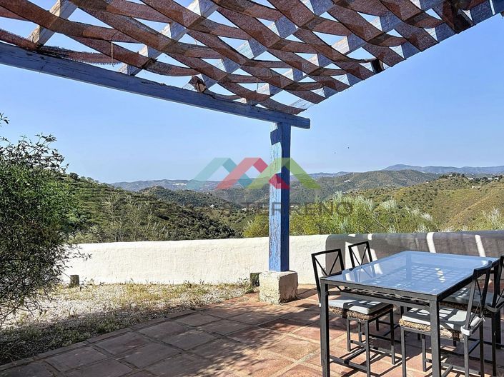 Image No.5-4 Bed Country House for sale