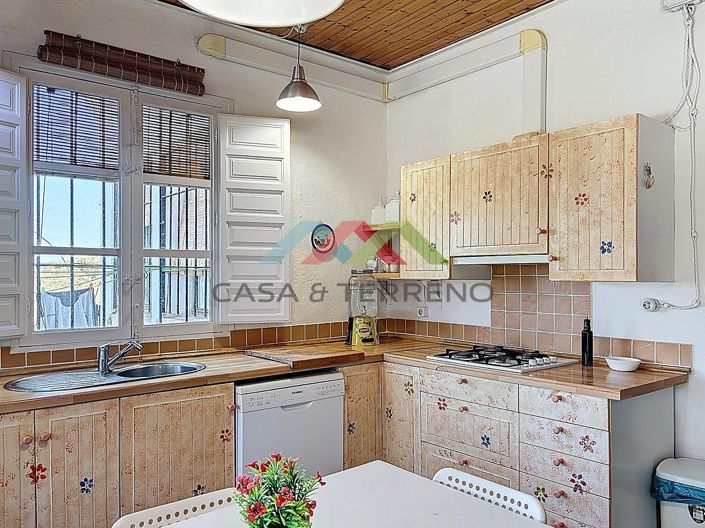 Image No.9-4 Bed Country House for sale