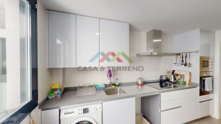 Image No.10-3 Bed Apartment for sale