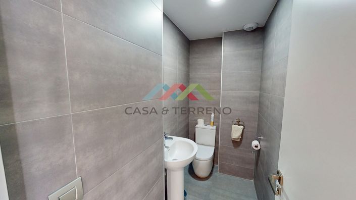 Image No.18-3 Bed Apartment for sale