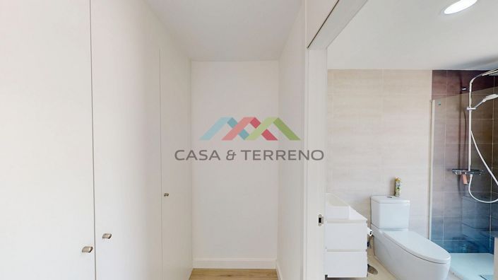 Image No.20-3 Bed Apartment for sale