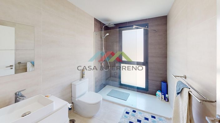Image No.21-3 Bed Apartment for sale