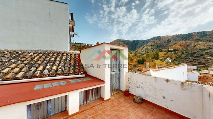 Image No.16-3 Bed Townhouse for sale