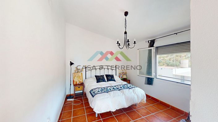 Image No.19-3 Bed Townhouse for sale