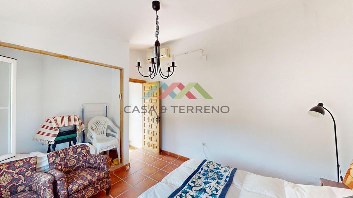 Image No.20-3 Bed Townhouse for sale